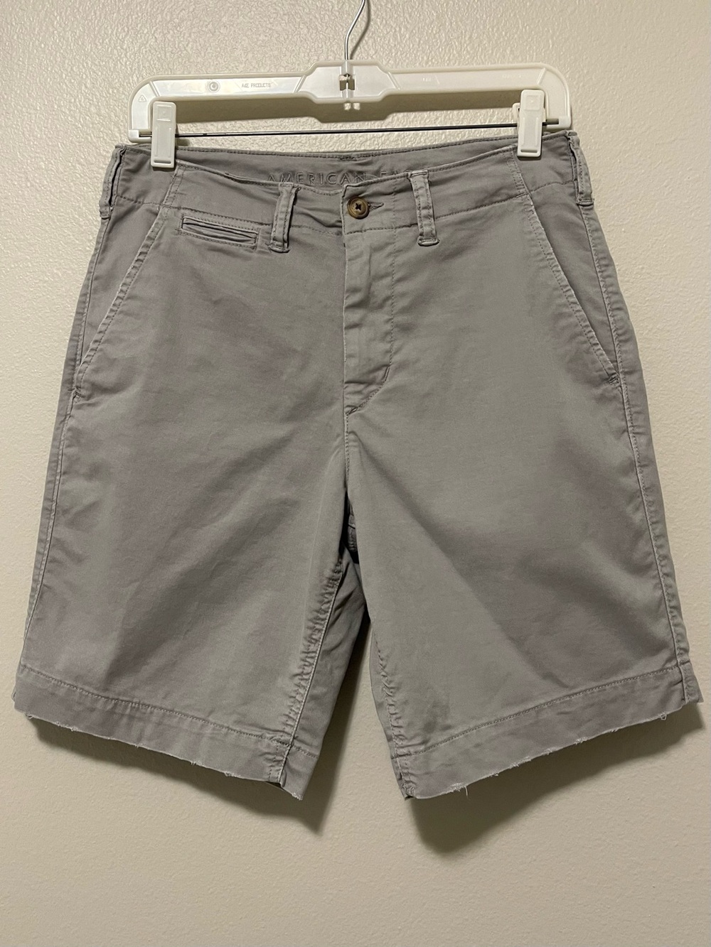 American Eagle Flex Chino 9" Shorts - Distressed Gray & Stretch - Size 28